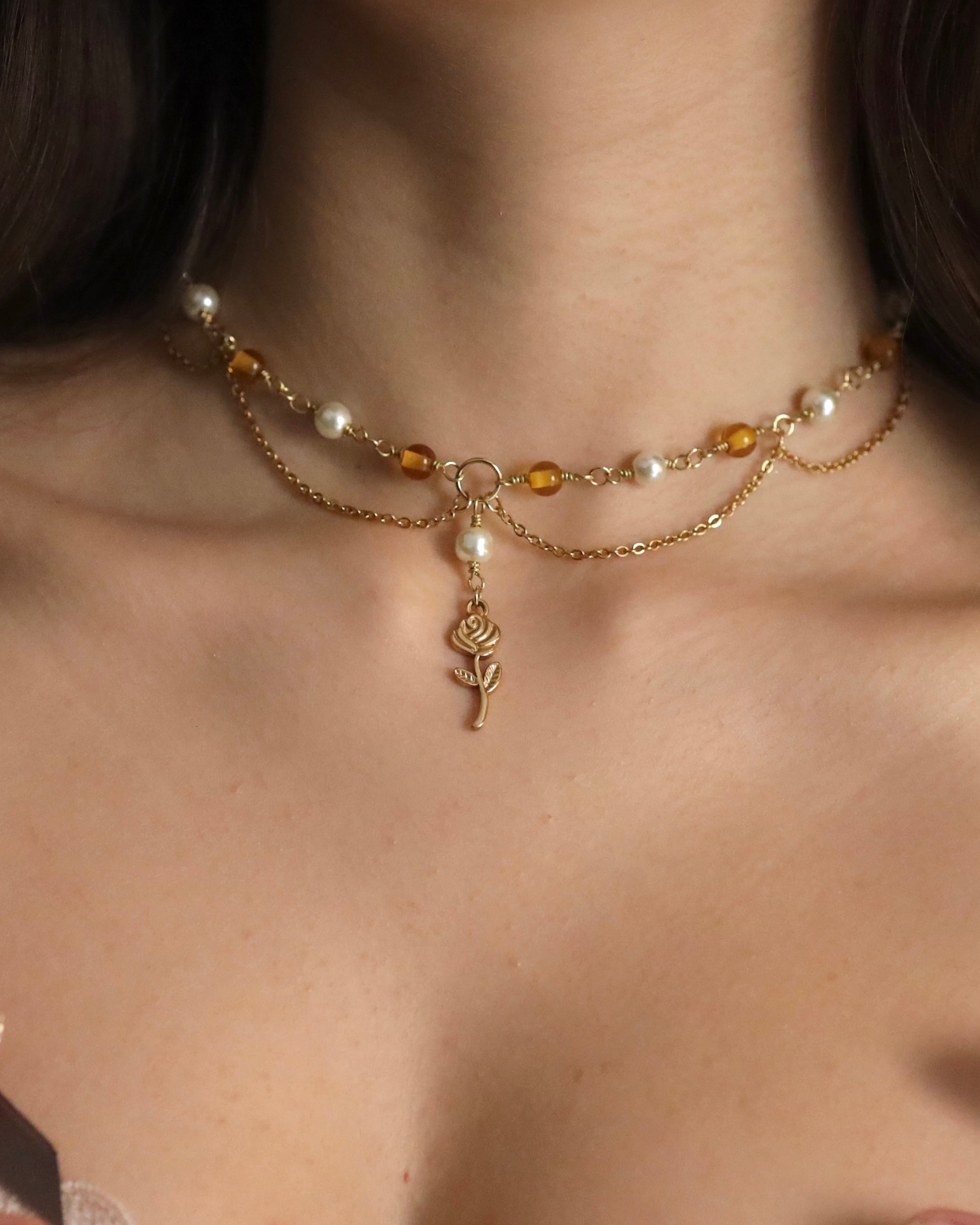 COLLIER 6