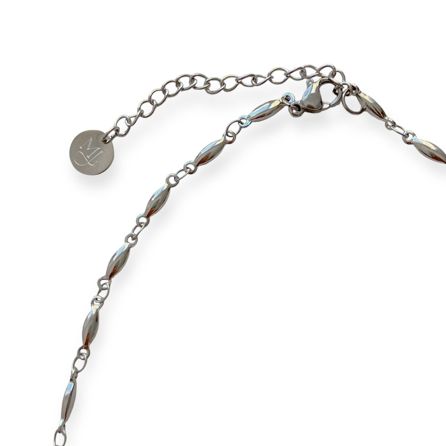 COLLIER NAYA