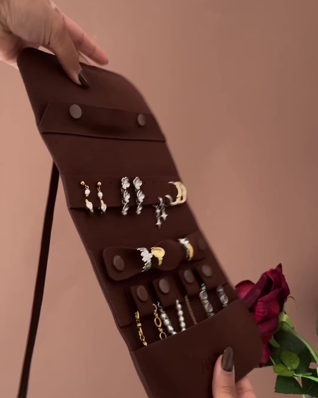 PRÉCOMMANDE - La pochette personnalisable